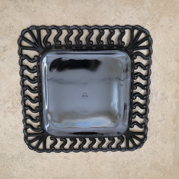 Westmoreland Black Amethyst Glass Square Plate - Picture 4 of 12